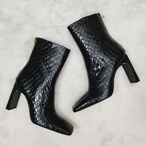 NEW Good American Black Patent Croc Embossed Leather Ankle Boot - Picture 1 of 10